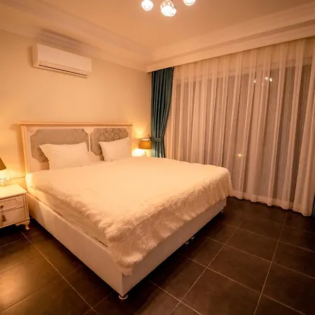 Fortuna , 5 Bedroom, Large Swimming Pool, Modern Design Villa Oludeniz